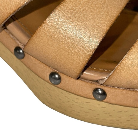 J by J. Crew Women's Sandals Size 8 Tan Faux Leather Strappy Buckle Close - Picture 7 of 10